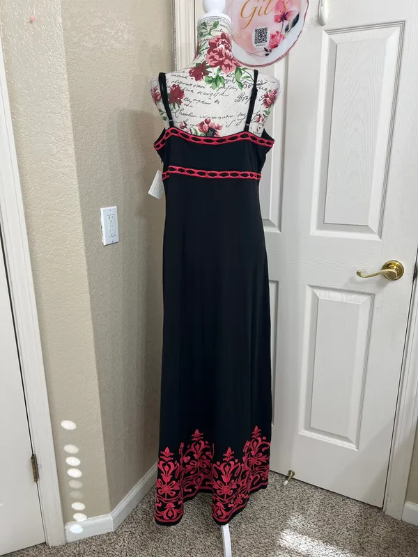 INC International Concepts Black Maxi Dress with red Embroidery size L - Image 4