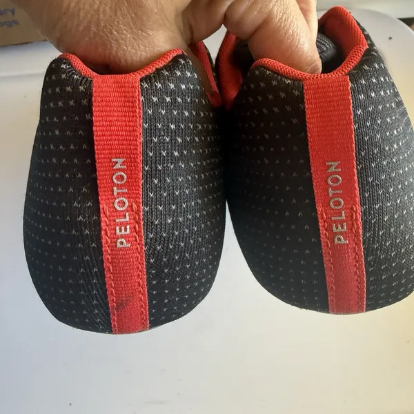 Peloton Unisex Size 11M/ 12.5W Cycling Shoes Black Red Cleat Altos Sneakers - Image 7