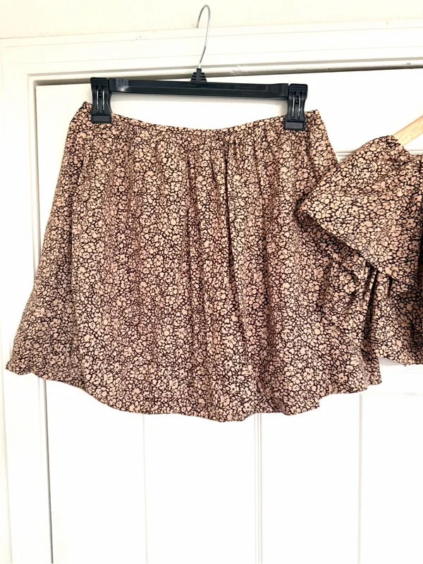 Anna Nata Revolve Skirt And Top Set in Espresso Floral Leopard Size Small - Image 4