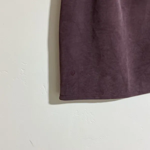Lululemon Softstreme Mini Skirt Plum Purple Side Slit XS Athleisure Casual - Image 3