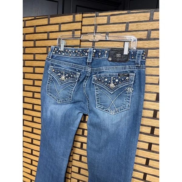 Miss Me‎ Studded/Blingy Jeans Size 31 - Image 2
