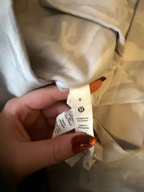 Lululemon Ribbed White Camo Leggings - Image 4