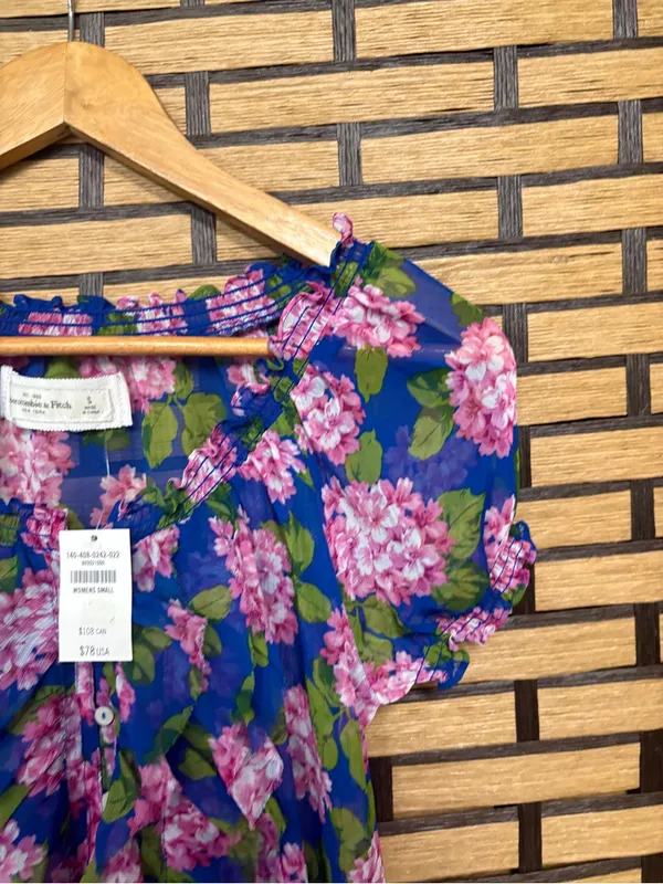 Abercrombie & fitch blue and pink floral sheer blouse size small - Image 3