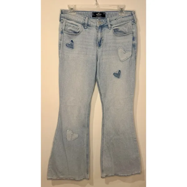 Hollister Low-Rise Light Wash Flare Jeans Y2K Coquette Hearts Size 6/28 EUC!! - Image 2