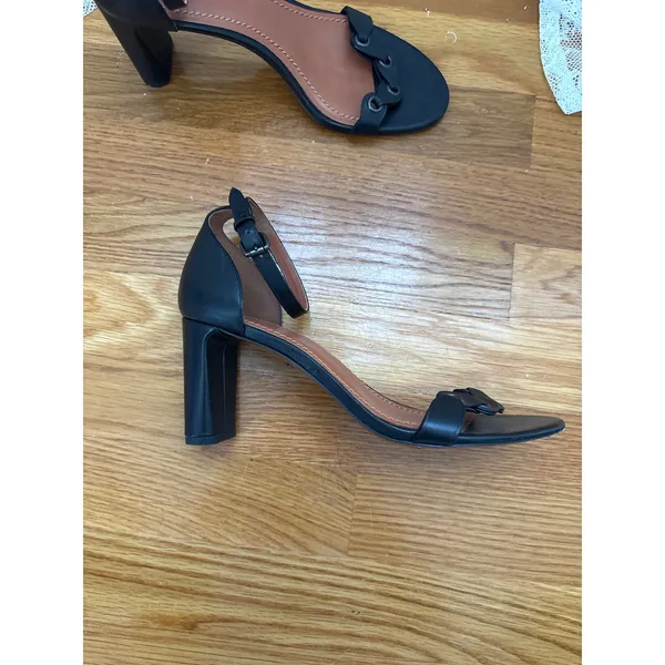 Coach Women's Leather‎ Ankle Strap Block Heel Sandals Size 8 - Image 4