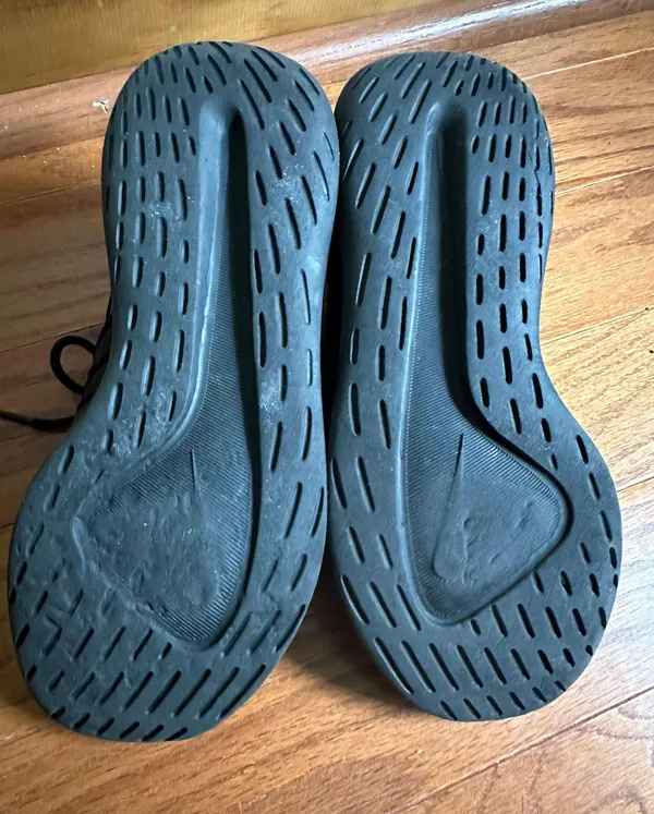 Nike Sneakers - Image 4