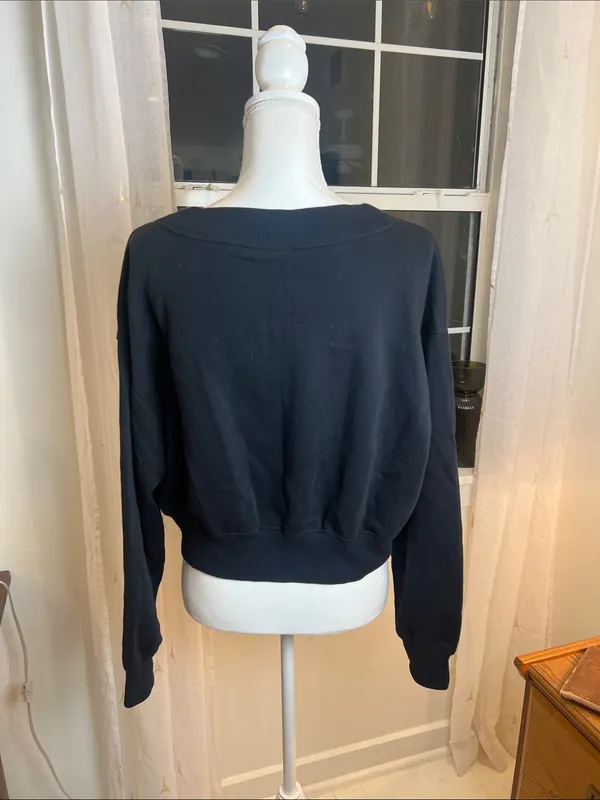 Nike Black V-Neck Cropped Sweatshirt with White Swoosh size medium. - Image 6