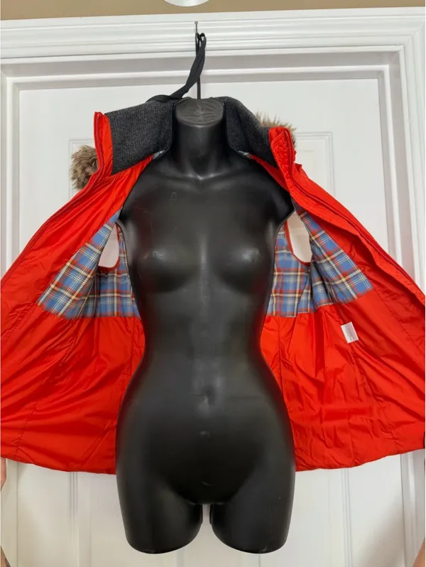 ***SALE!!*** Metro red hooded puffer vest with faux fur trim - Image 6
