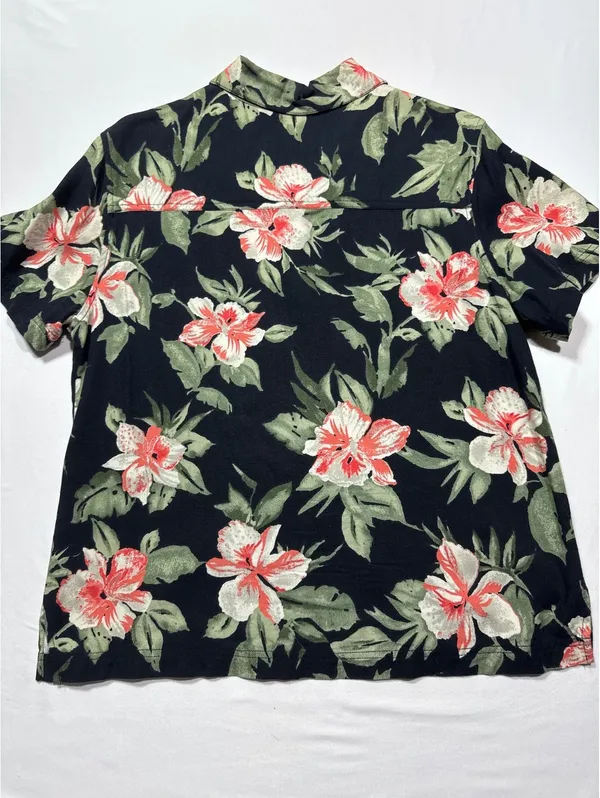 Island Traders Medium Black Floral Hawaiian Shirt – Paradise - Image 6