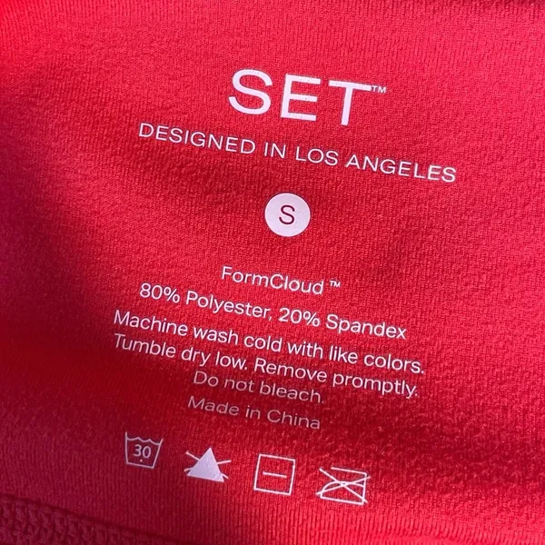 Set Active Red Short Sleeve Scoop Neck Crop Top Leggings Athletic Set Size S - Image 5