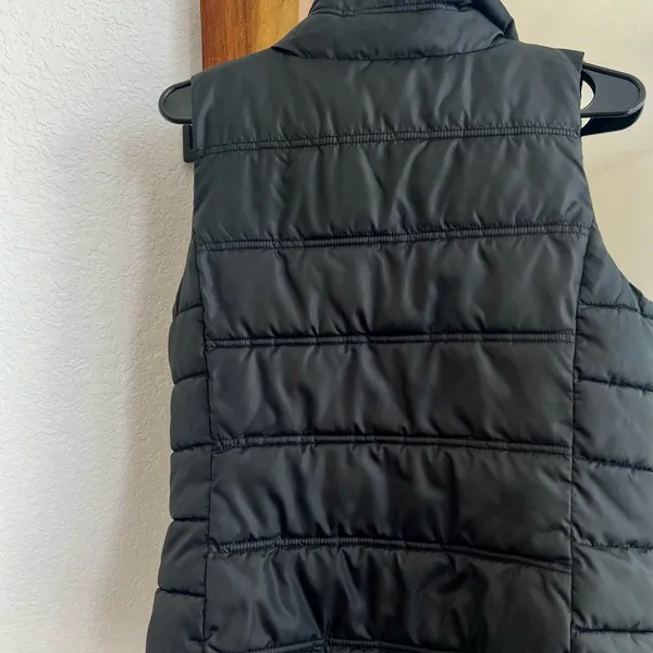 Authentic American Heritage Black Puffer Vest with Gray Interior - Image 2