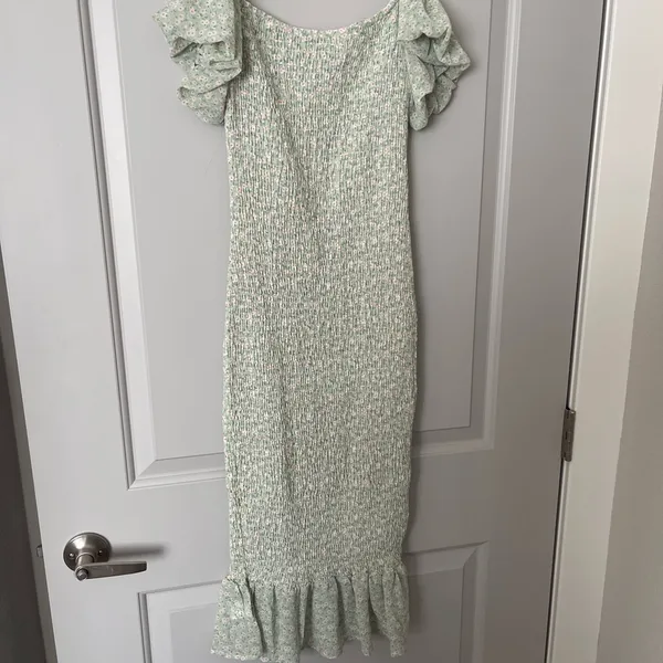 Petal & Pup Green Ruffled Tiered Midi Dress - Image 4