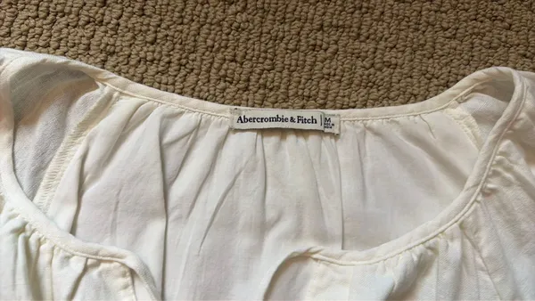 Abercrombie & Fitch white long sleeve - Image 5