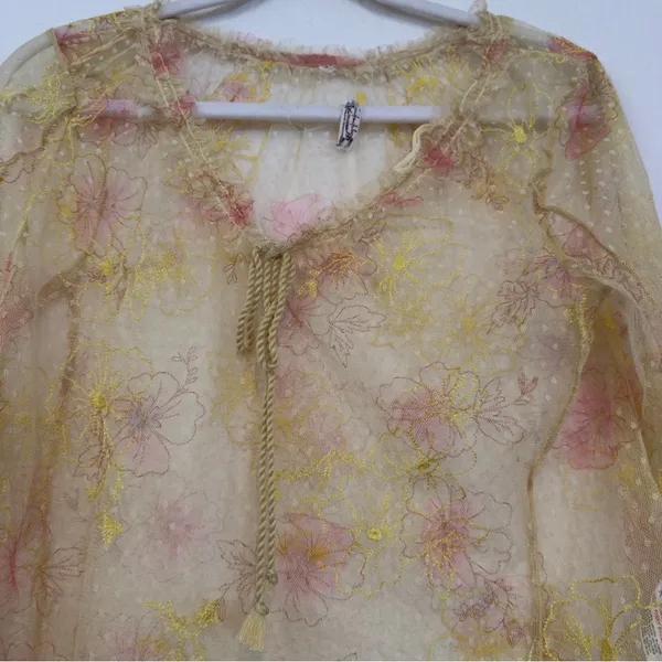 Free People Intimately Postcard From Paris Long Sleeve Top M Yellow Floral Lace - Image 8