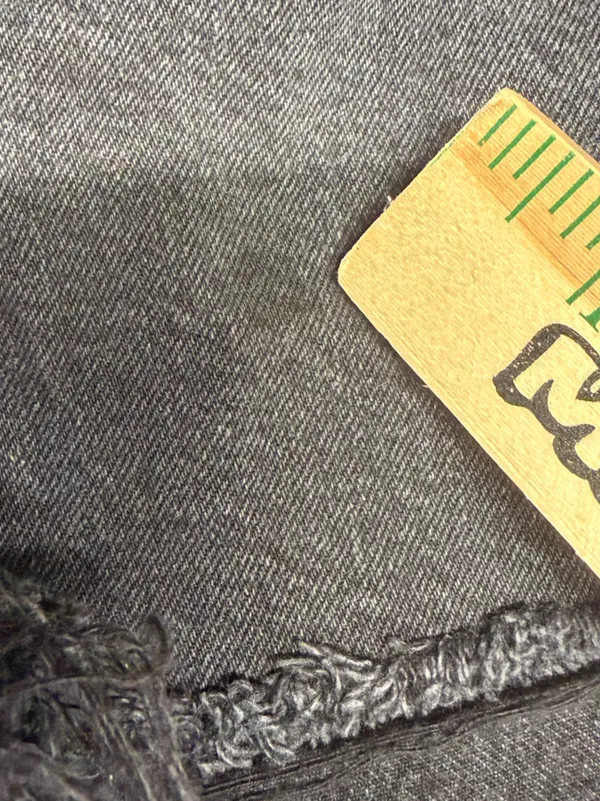 LEVI’S black distressed denim 501 shorts women‎ size 27 - Image 6