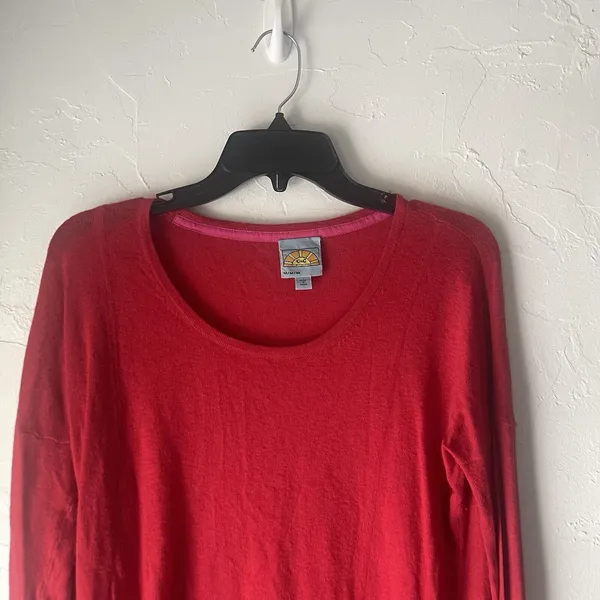 C & C California Size Medium Red Round Neck Long Sleeve Wool Cashmere‎ Sweater - Image 2