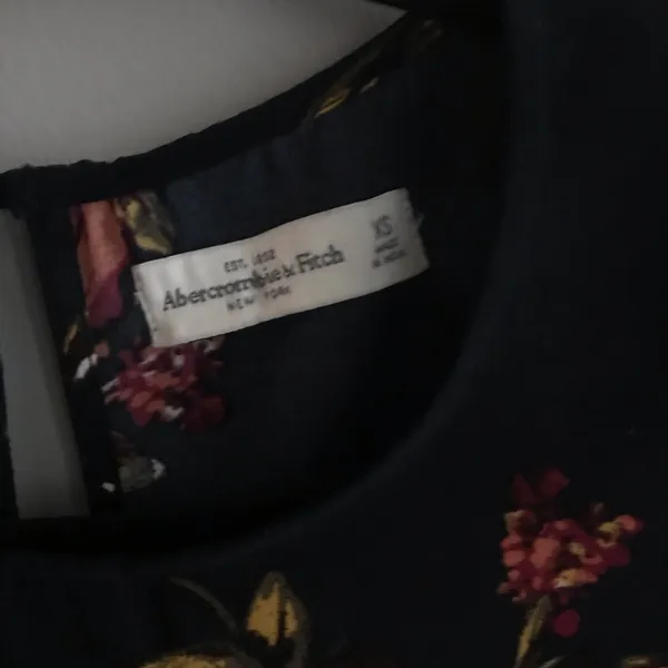 Abercrombie Black Dress with Floral Print Sz XS - Image 5