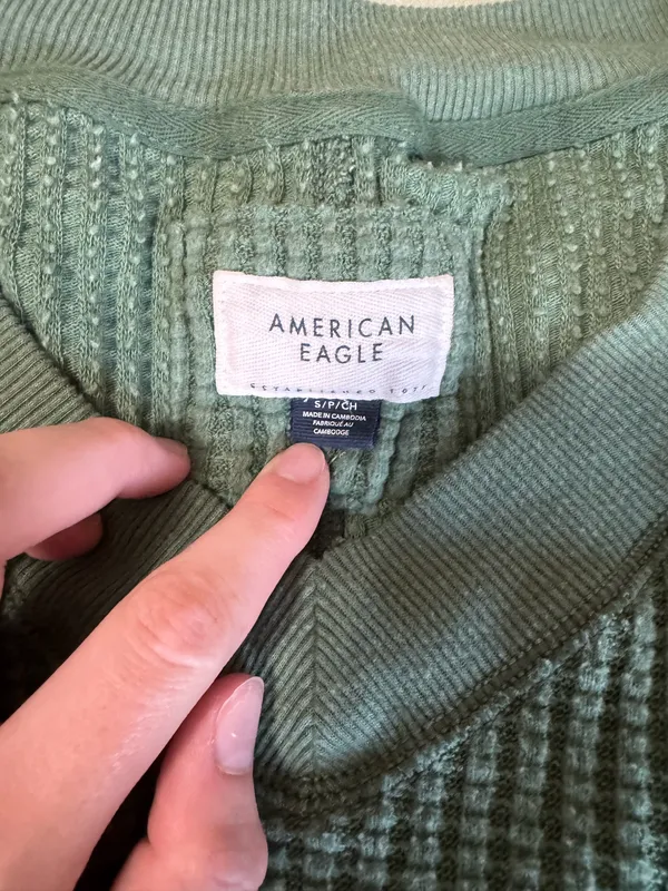 American Eagle Sweater - Image 2
