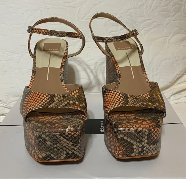 DV by Dolce Vita Heels - Image 3