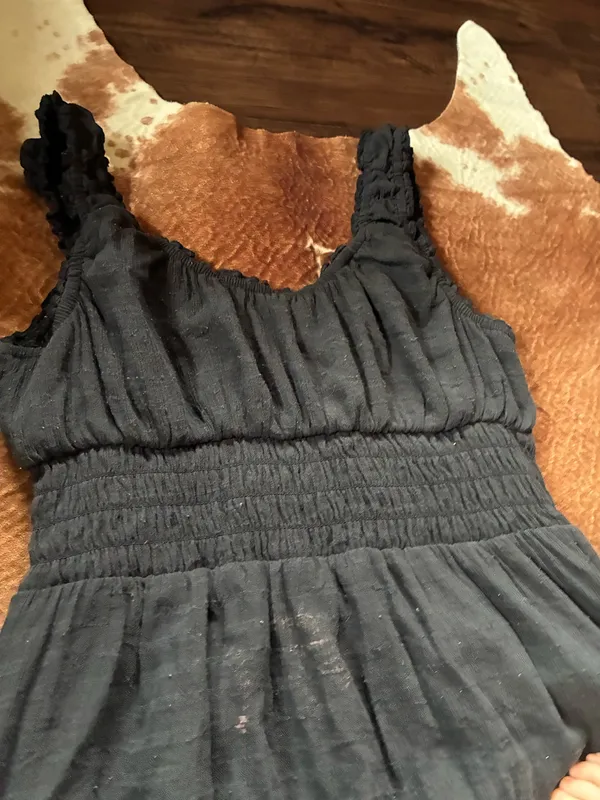 Black boutique stretchy midi  size small Viscoe poly blend! - Image 3