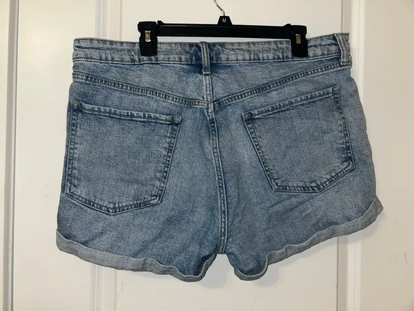 Old Navy Jean Shorts - Image 2