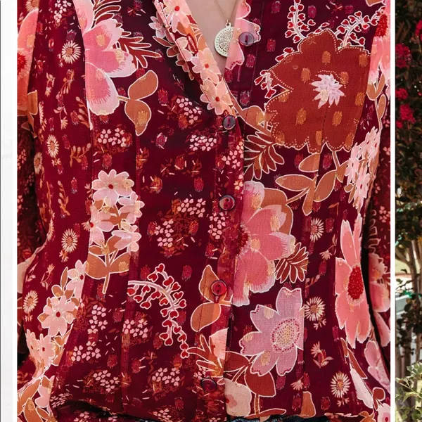 Vici floral top - Image 4