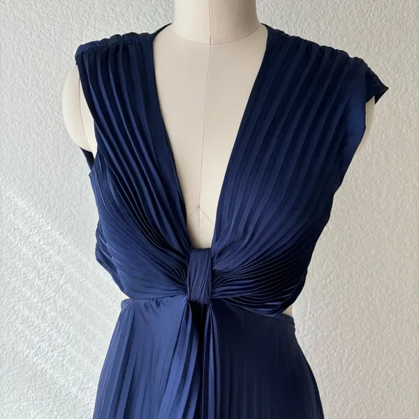 ALC Frank NWOT pleated dress - Image 7