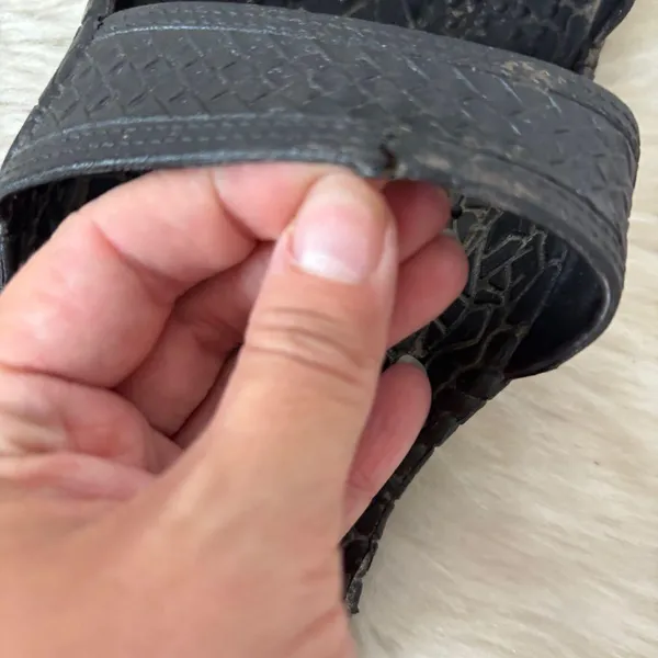 Solid Black Textured Slip On Sandals Size 5 - Image 3