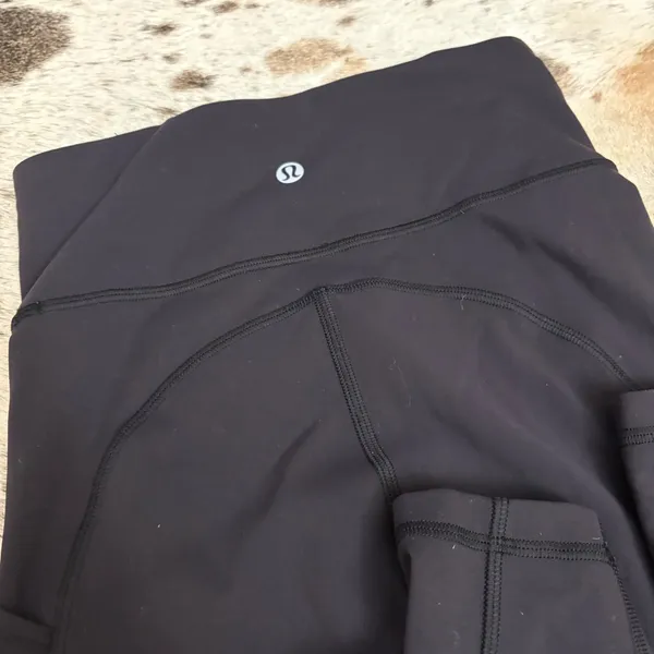 LULULEMON Power‎ Thru High Rise Tight 25" Black Size 2 - Image 5