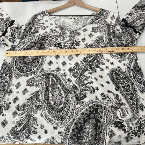 Tantrums Black & White Paisley Print Crochet Lace Trim Flare Sleeve Top Size‎ L - Image 9
