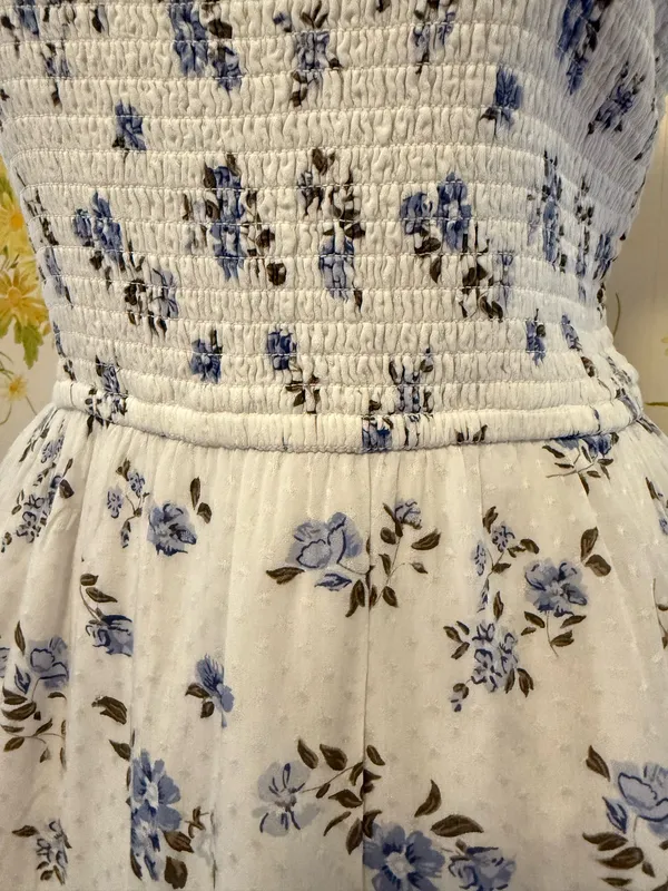 Hollister White Mini Dress with Blue Floral Print size M - Image 5