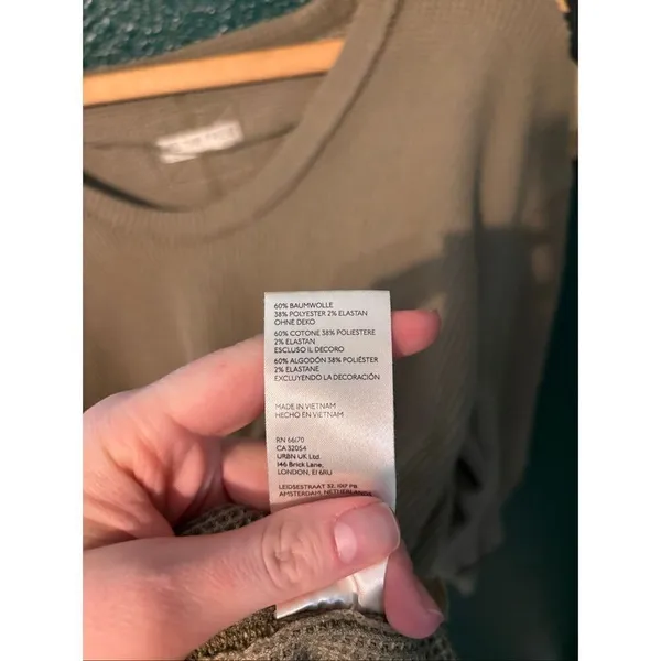 Free People Green Loose Fit Thermal Long Sleeve Sz XS - Image 3