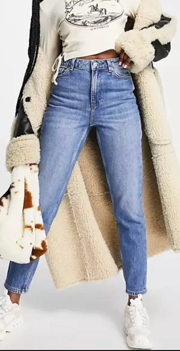 Esmara vintage inspired 90s mom-jean inspo fashion jeans in mid blue size 34 - Image 5