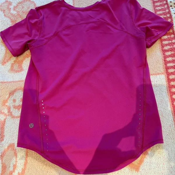 Lululemon top - pink - Image 3