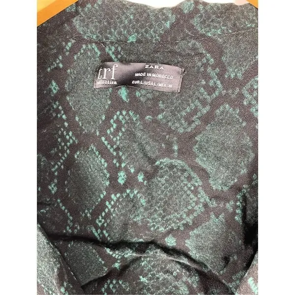 Zara trf collection v-neck snakeprint shirt dress L - Image 3