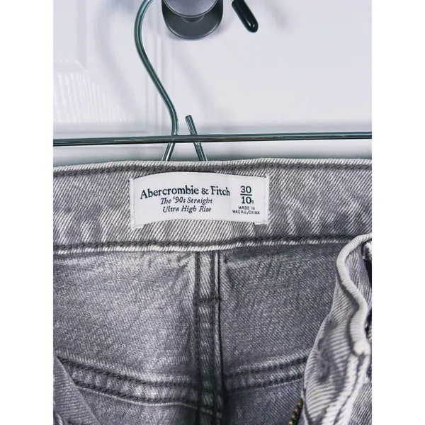 Abercrombie & Fitch 90s Straight Ultra High Rise Jeans Size 30 (10) Gray Y2K - Image 4