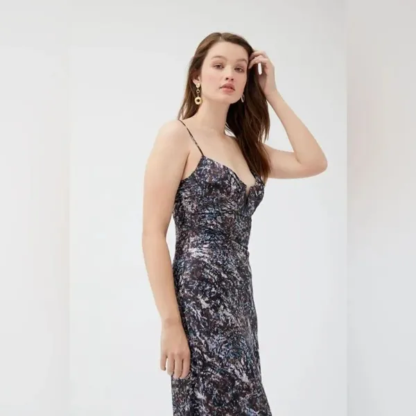✨ASTR The Label CORALIE MIDI SZ LARGE DRESS✨ - Image 6