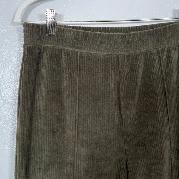 Aerie Women M Reg Olive Green Corduroy Ribbed Flare Pants Festival Boho Lounge - Image 4