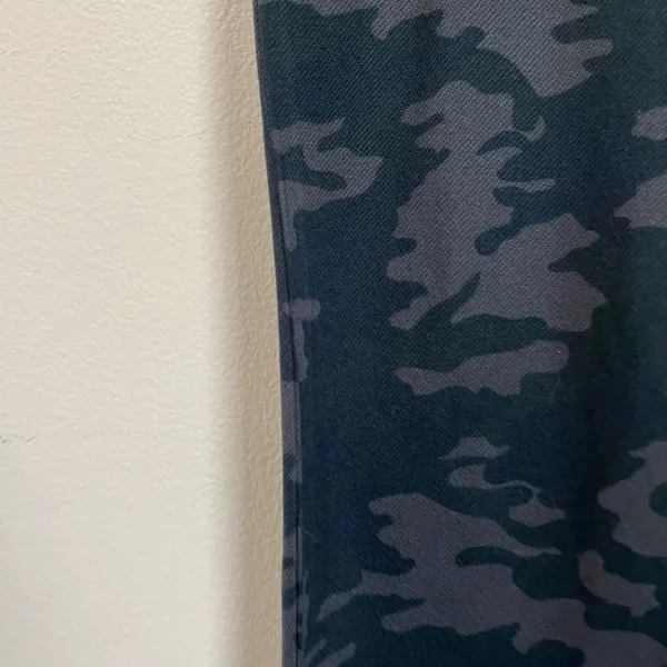 Spanx Look at Me‎ Now Seamless Legging Black Camo Size M #FL3515 - Image 5