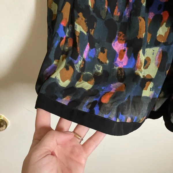 *CAbi Flaunt Faux Wrap Black Multicolor Abstract Pattern Tank Blouse #Gr - Image 7