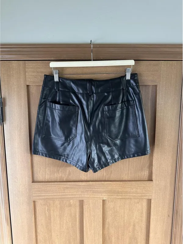 Anthropologie Maeve The Colette Black High Rise Faux Leather Shorts Women’s 32 - Image 6