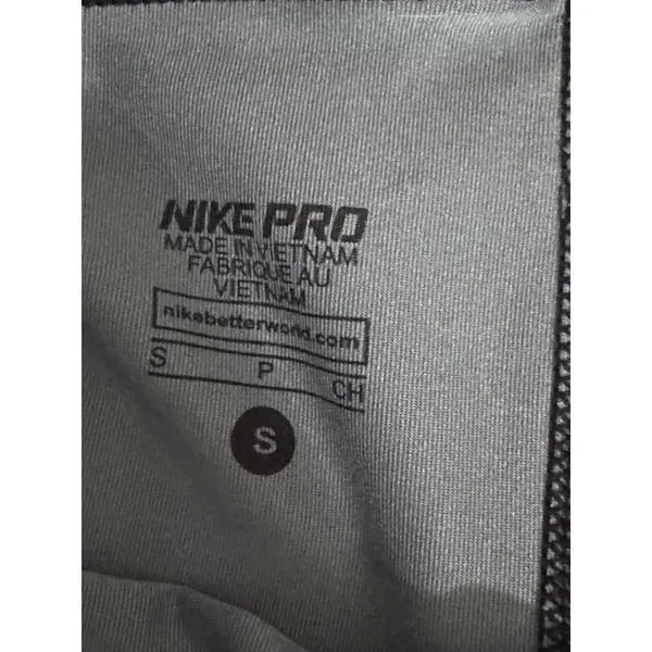Nike‎ Pro Women's Capri Leggings Size Small - Image 4