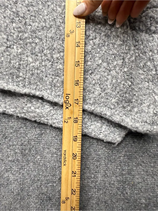Free People Womens’s XS oversized Cozy Cropped Turtleneck Sweater Light Gray - Image 2