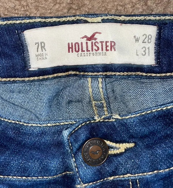 Hollister Skinny Jeans - Image 4