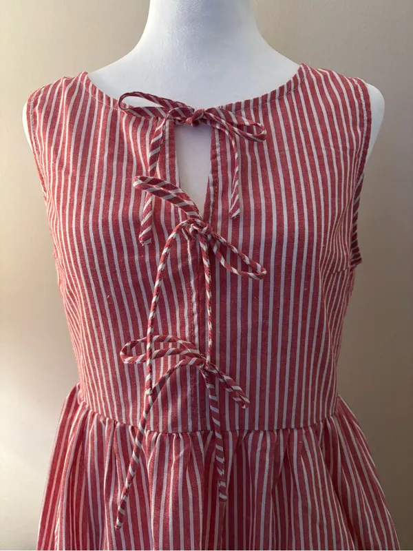 Monteau Dress Women’s Size M Red and White Striped Tie-Neck Top - Image 6