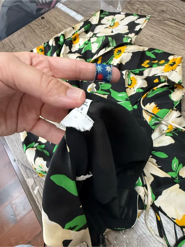 ASTR the label black floral midi dress‎ size small - Image 3