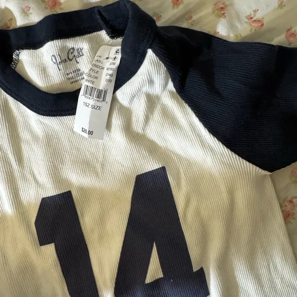 brandy melville 14 cropped baseball navy tee - Image 2