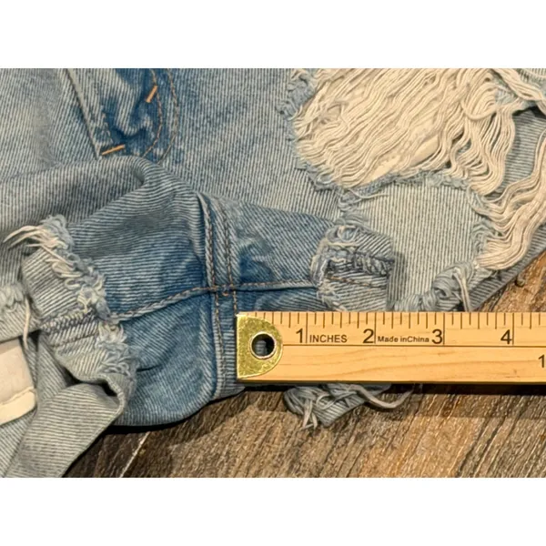 Abercrombie & Fitch Annie High‎ Rise Distressed Denim Shorts Light Wash 26/2 - Image 7