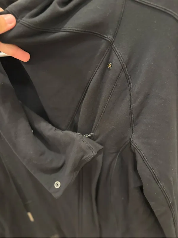 Lululemon Coast Easy Wrap Size 8 - Image 3