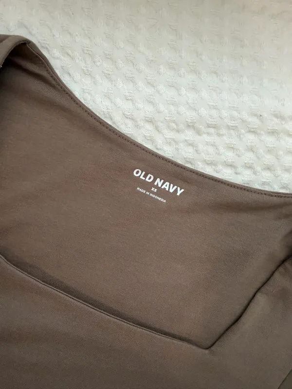 Old Navy Brown Long Sleeve Bodysuit - Image 4